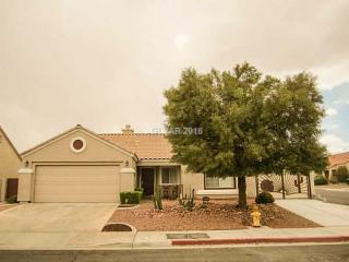 819 Dulce Fountain Way, Henderson NV  89015-5923 exterior