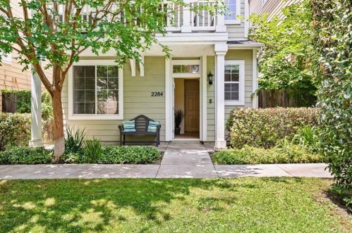 2284 Ontario St, Burbank, CA 91504-3129