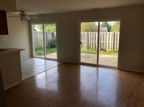 784 Brittany Ln, Island Lake, IL 60042-8805