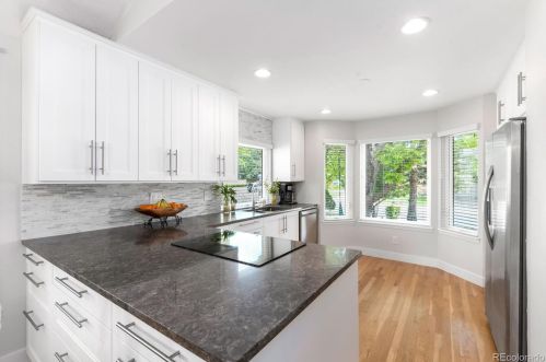 7869 Valentia St, Englewood CO  80112-3301 exterior