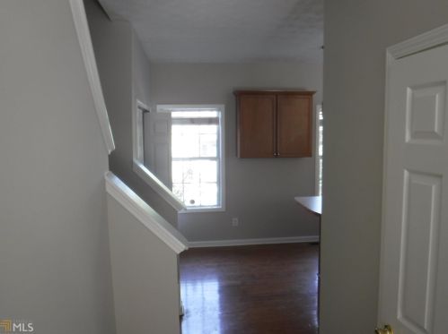 758 Celeste Ln, Atlanta GA  30331-8606 exterior