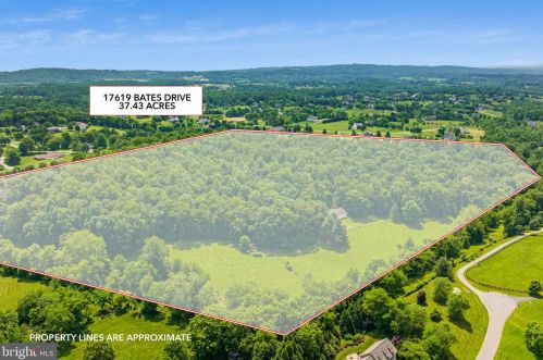 17619 Bates Dr, Hamilton, VA 20158-3432