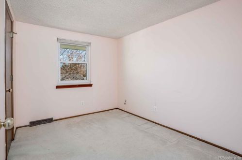 7569 Rosemary Cir, Englewood CO 80112-6419 exterior