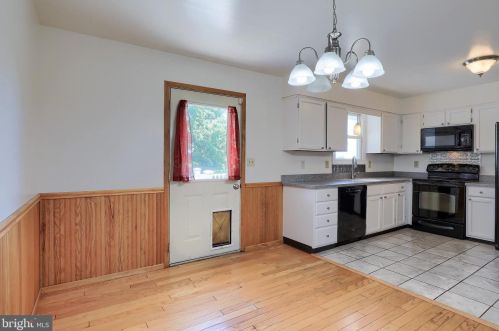 3077 Todd Ln, Lancaster PA  17601-1350 exterior