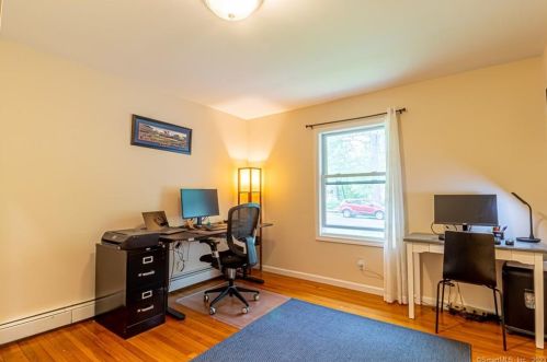 13 Foxcroft Rd, Niantic CT  06357-1415 exterior