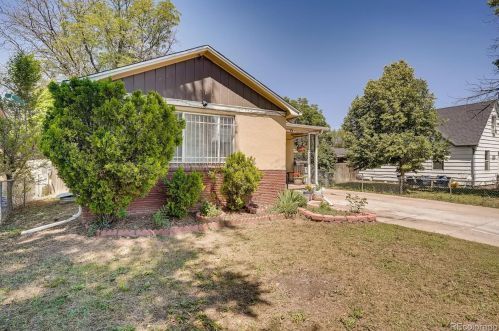 1565 Hanover St, Denver, CO 80010-2317