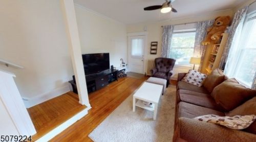 61 Dunnell Rd, Maplewood NJ  07040-1333 exterior