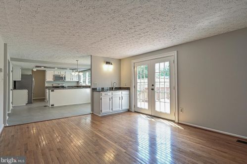 8407 Paige Glen Ave, Springfield VA  22152-3543 exterior