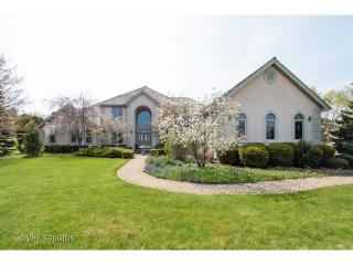 36560 Devon Ct, Beach Park, IL 60083-9576