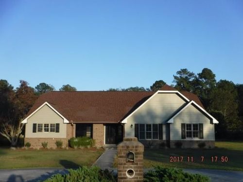 914 Barkley St, Waycross, GA 31501-4270
