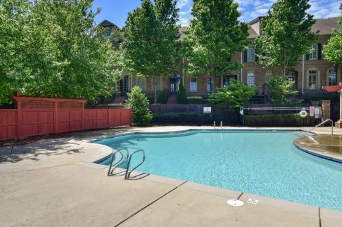 651 Lockton Pl, Atlanta GA  30342-5044 exterior