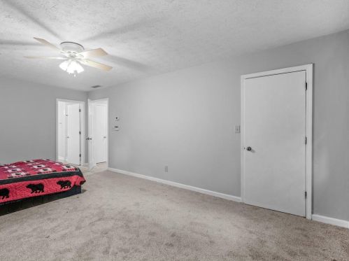 3890 Sundowner Ct, Conyers GA  30094-3870 exterior