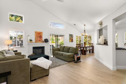 667 Snapdragon Pl, Benicia, CA 94510-3832