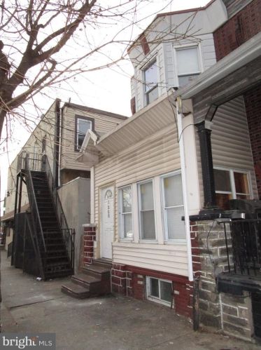 3208 D St, Philadelphia PA  19134-1704 exterior