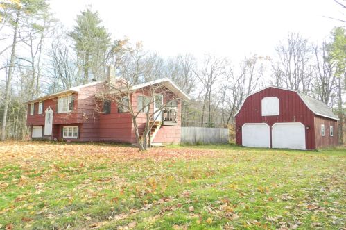 7 Juniper Rd, Derry, NH 03038-5540