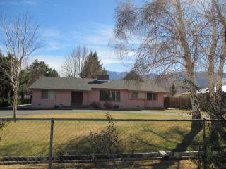 2236 Longview Dr, Bishop, CA 93514-3122