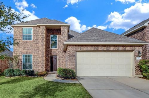 52 Hallmark Dr, Conroe TX  77304-1257 exterior