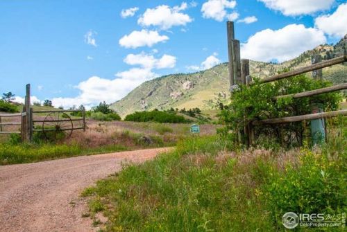 2402 Ponderosa Hl Rd, Lyons CO 80540-8432 exterior