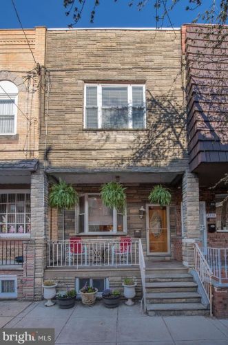 2220 17th St, Philadelphia, PA 19132-4403