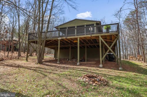 208 Pathfinder Ln, Hedgesville WV  25427-6160 exterior