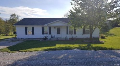 39 Smith Wesson Way, Corso, MO 63377-2505