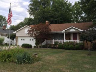 26792 Hilliard Blvd, Cleveland, OH 44145-3210