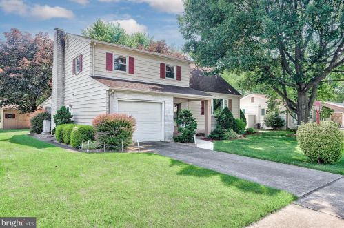 4627 Tarryton Rd, Harrisburg, PA 17109-1619