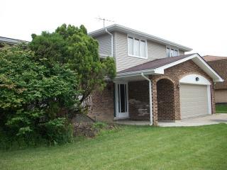 341 Harper Ave, Glenwood, IL 60425-2055