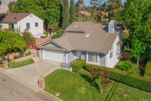 1021 La Hermosa Dr, Redlands, CA 92373-6958