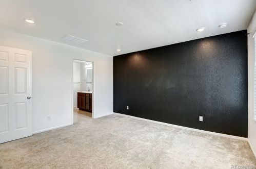 21543 59th Pl, Denver CO  80019-6614 exterior