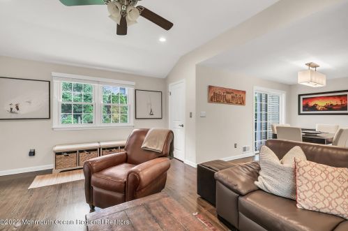 174 White St, Tinton Falls NJ exterior