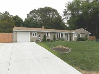 200 Aspinet Dr, Warwick, RI 02888-6108