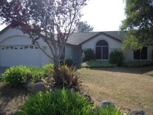 3578 Sunglow Dr, Redding, CA 96001-6143