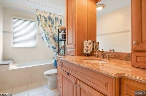 14 Crestmont Dr, Dover NJ  07801-1924 exterior