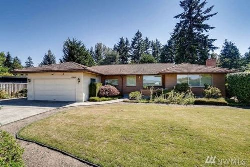 18646 17th Ave, Seattle, WA 98177-3317