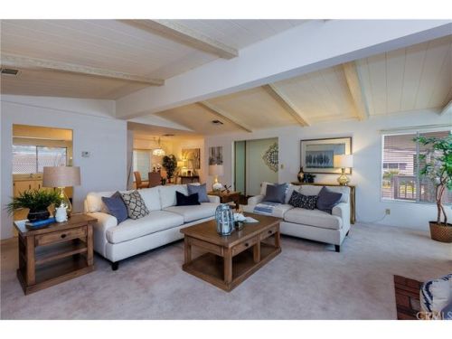 3456 Don Jose Dr, Carlsbad, CA 92010-3918
