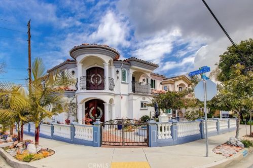 1201 23rd St, Manhattan Beach, CA 90266-2929