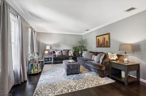 35 Olde York Rd, Dover NJ  07869-2720 exterior