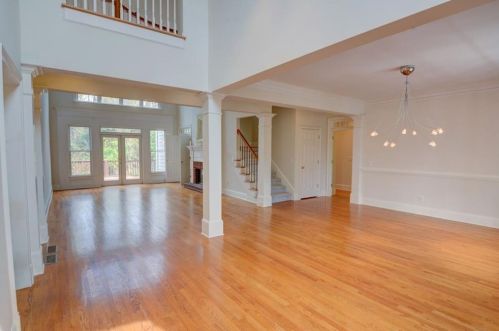 305 Hunting View Ct, Atlanta GA  30328-2779 exterior