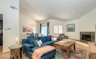 1210 Kings Rd, Los Angeles CA  90069-2852 exterior