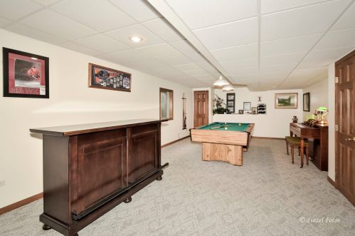 326 Terwilliger Ave, Pingree Grove IL  60140-9625 exterior