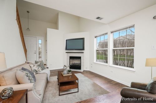 1328 Sugar Ct, Naperville, IL 60563-9775