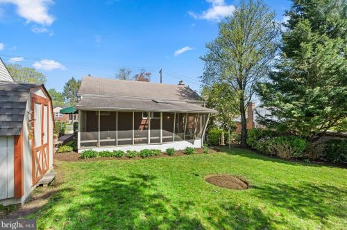 2202 Dennis Ave, Silver Spring MD  20902-4147 exterior