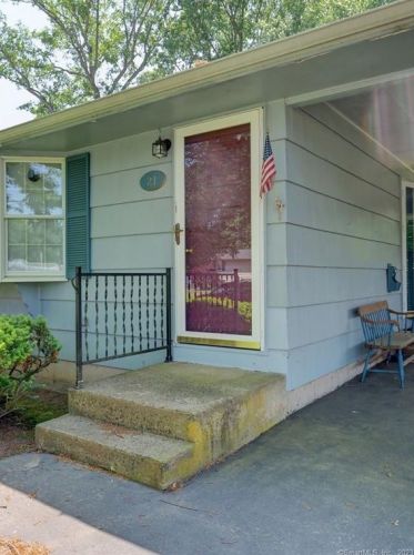 21 Balsam Rd, Wallingford, CT 06492-5208