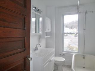 992 Linton St, Johnstown PA  15905-4125 exterior