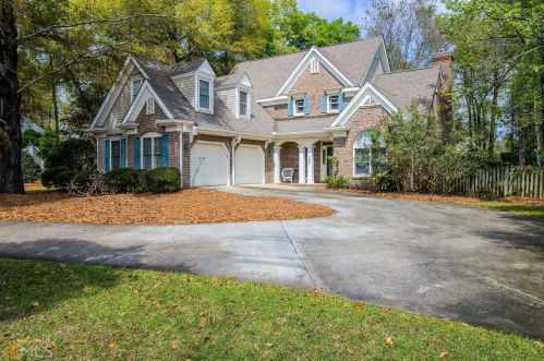 245 Falcon Crst, Warner Robins, GA 31088-7548