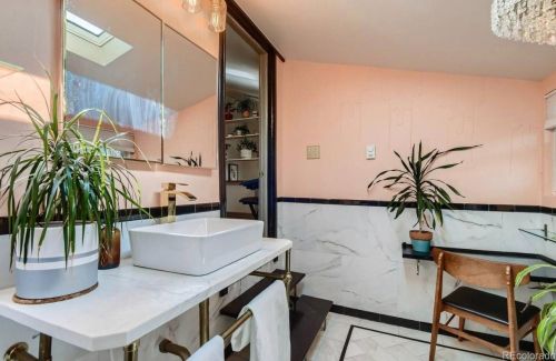 3907 Lincoln St, Englewood CO  80113-4645 exterior