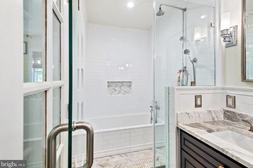 12201 Remington Dr, Silver Spring MD 20902-1533 exterior