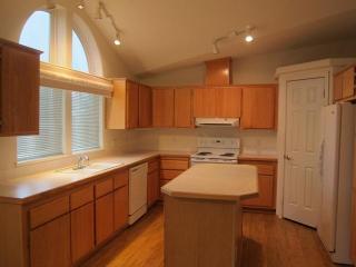 930 Sunrise Dr, Manson, WA 98831-9576