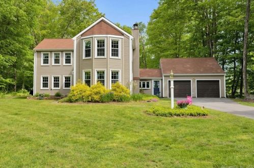 285 Skinner Ln, Hebron, CT 06248-1352